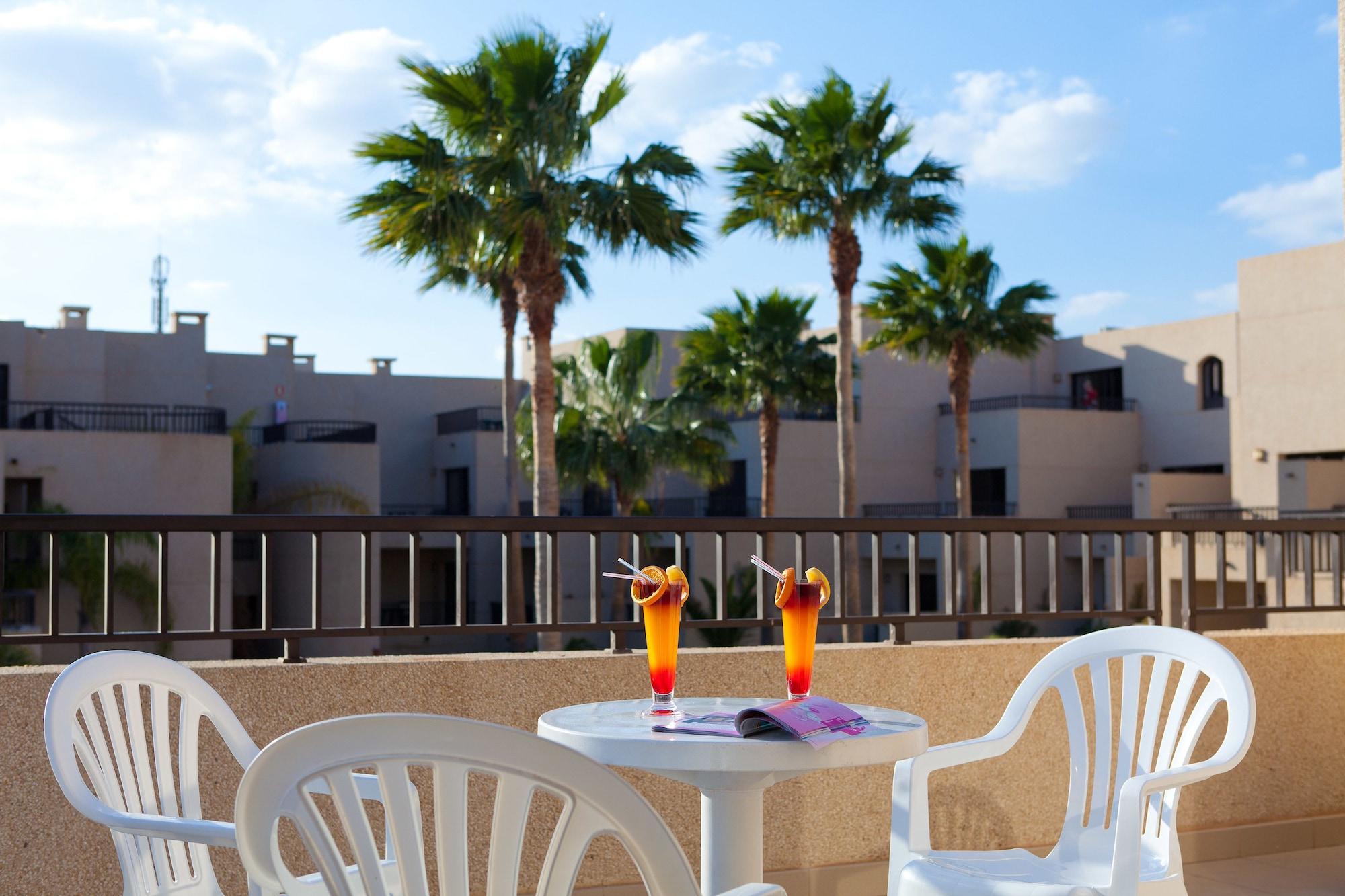 Bluesea Costa Teguise Gardens Apartment Bagian luar foto